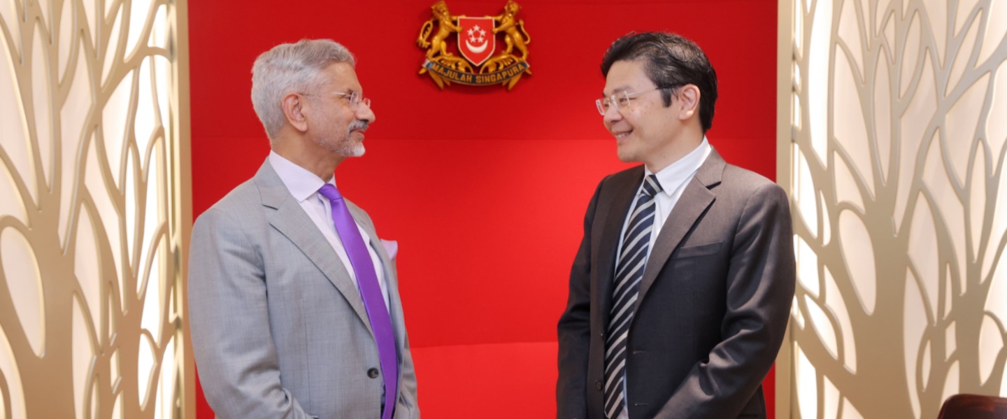  External Affairs Minister, Dr. S. Jaishankar called on Deputy Prime Minister and Minister for Finance, Mr. Lawrence Wong on 25 March 2024 